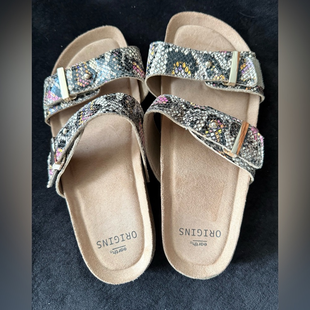 Earth Origins Sandals NWOT